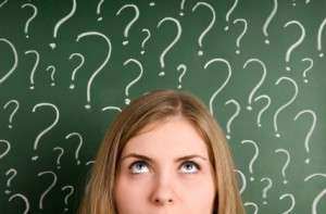 female employee wondering how to use linkedin in her communications plan