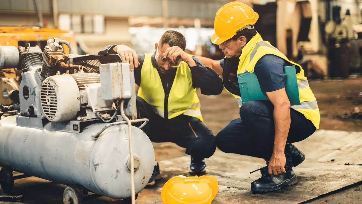 worker dealing with injury at work