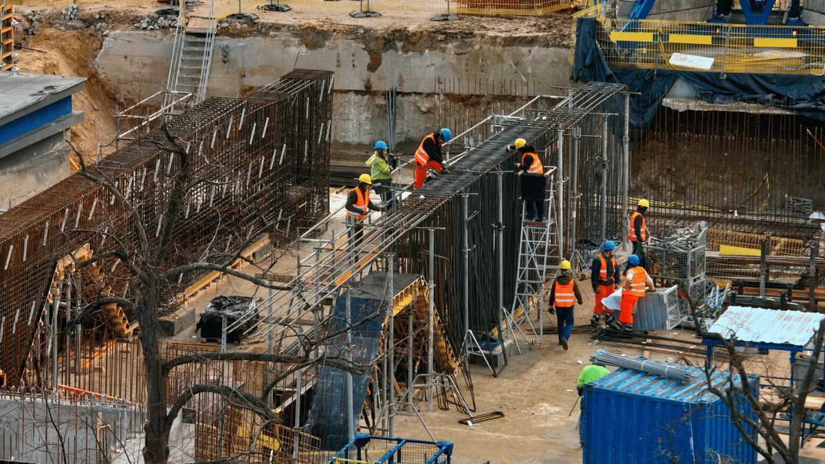 workers working in a construction site