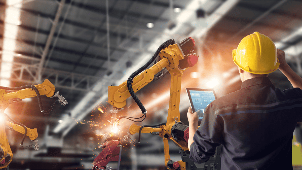 worker in the manufacturing