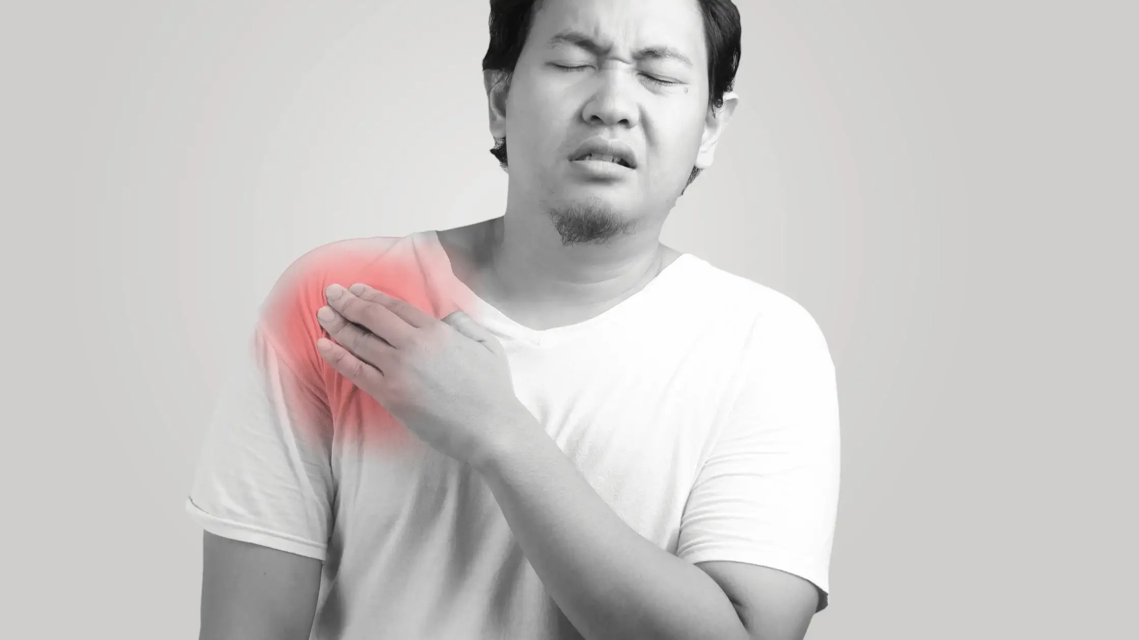 5 Effective Exercises for Workplace Shoulder Pain Relief